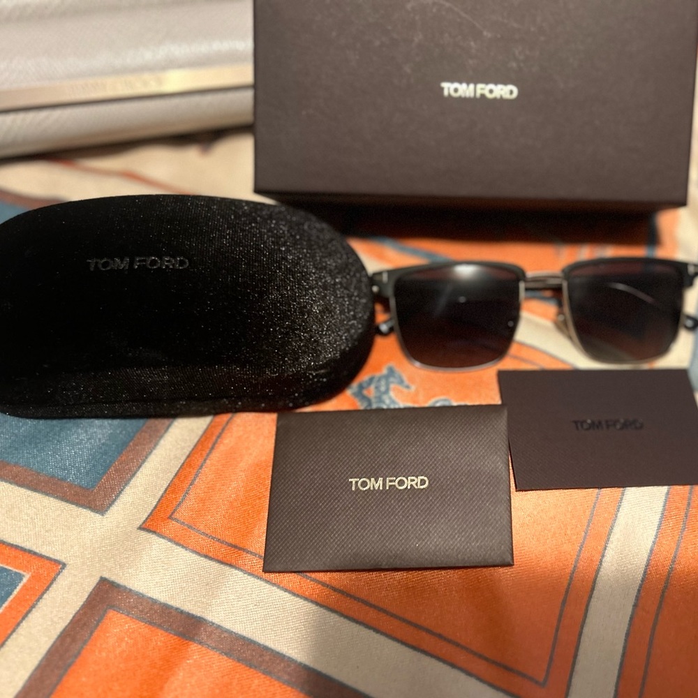TOMFORD Unisex Sunnies